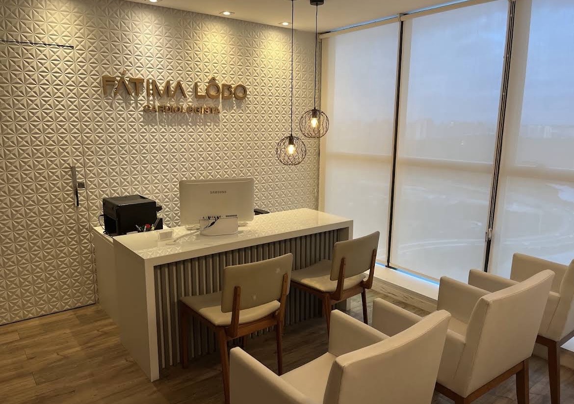 Recepção do consultório da Dra. Fátima Lôbo no Pina, Recife